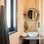 Cosy Forest Hideaway For Two